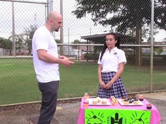 Enthousiasteling, Grote kont, Bruinharig, Flexibiel, Hardcore, Huisgemaakt, Slet, Uniformpje