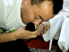 chinese foot worship-foot sub trainning