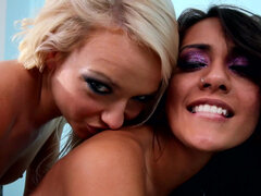 Anaal, Blond, Bruinharig, Hd, Masturbatie, Verleid, Strak, Nat