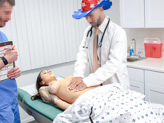 Brunette brune, Médecin, Gyneco, Hard, Naturelle, Chatte, Adolescente, Uniforme