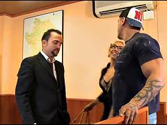 Anal, Coche, Doble penetracion, Sexo duro, Madres para coger, Pelirrojo, Tatuaje, Trio