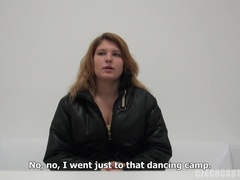 Sucer une bite, Tchèque, Hard, Rousse roux, Adolescente