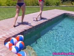 Amerikanisch, Bikini, Paar, Hd, Lesbisch, Im freien, Sohn