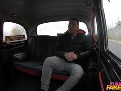 アジア人, 車, 顔射, 開帳, なめる, 小柄, タイ, オッパイの