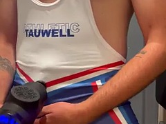 CUMMING TRHOUGH MY WRESTLING SINGLET WITH MASSAGE GUN