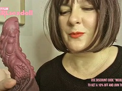Unboxing MRLSEXDOLL Futa Lucy a great orgasm for this italian milf