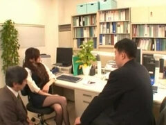 アジア人, イく瞬間, エクストリーム, 顔射, 日本人, 下着, オフィス, 三人