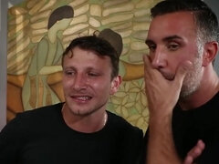 Blasen, Braunhaarige, Papi, Kehlenfick, Natürlich, Pornostars, Flotter dreier, Titten
