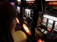 Leie, Bad, Braunhaarige, Freundin, Zierlich, Piercing, Dürr, Abendanzug