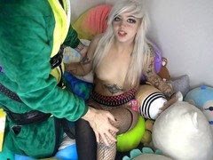 Mind-blowing Roli-Poly features Puff the Dad Dragon on a quest for punk belts with anal and dragon dildo action