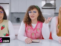 Culo grande, Tetas grandes, Estilo perrito, Rostro sentado, Corridas faciales, Hd, Lamidas, Pov