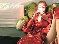 Amateur, Allemand, Époux mari, Mère que j'aimerais baiser, Orgasme, Rousse roux, Fumer, Solo