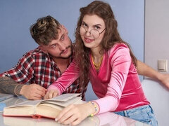 18 años, Culo, Mamada, Estilo perrito, Tetas naturales, Flaco, Adolescente, Tetas