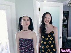 Africain, Grosse bite, Sucer une bite, Le plan cul à quatre, Interracial, Fête, Pigtail, Adolescente