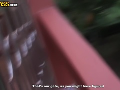 Brunette brune, Hôtel, Masturbation, Se déshabiller