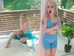 Amateur, Gros cul, Grosse bite, Gros seins, En levrette, 2 femmes 1 homme, Mère que j'aimerais baiser, Adolescente