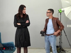 Nana, Gros seins, Brunette brune, Plantureuse, Fétiche, Branlette thaïlandaise, Seins naturels, Grande