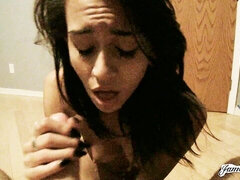 Grosse bite, Sucer une bite, Voiture, En levrette, Branlette thaïlandaise, Hard, Petite femme, Réalité