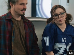 18 летние, Дочка, Член, Группа, Секс без цензуры, Межрасовый секс, Молоденькие, Втроем