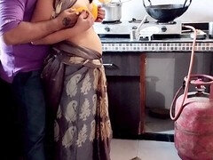 Gros cul, Indienne, Cuisine, Mature, Mamelons, Chatte, Claque, Suçant