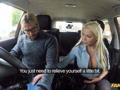 Cul, Noire, Sucer une bite, Voiture, Tromperie, Queue, Jupe, Jarretelles