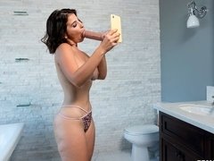 デカ尻, デカパイ, 茶髪の, 巨乳な, 捕まる, 手コキする, ラティーナ, オナニー