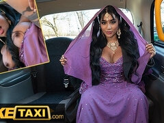 Extraordinary Yasmina Khan's faketaxi action