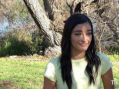 Verga grande, Coche, Orgasmo, Al aire libre, Pequeña, Realidad, Afeitado, Tetas