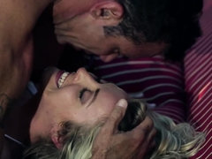 Rubia, Mamada, Corridas, Sexo duro, Al aire libre