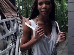 Déshabiller, Noir ébène, Interracial, De plein air, Pov, Adolescente