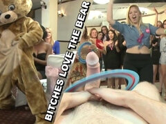 デカチン, フェラチオ, 結婚, 着衣女と全裸男, ダンス, グループ, Hd, オージー