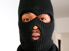 Kont, Gevangen, Handbeurt, Latijnse vrouw, Masturbatie, Monster, Tatoeage, Tiener