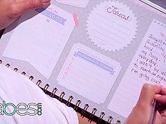 Chica, Morena, Bailar, Hembra, Penetracion con dedos, Tetas, Juguetes, Mojado