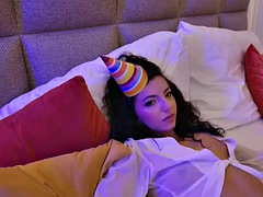 Lieveling, Bruinharig, Bedriegen, Daddy, Europees, Hardcore, Tiener, Tieten likken