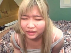 Américain, Asiatique, Sucer une bite, En levrette, Doigter, Branlette thaïlandaise, Japonaise, Nénés