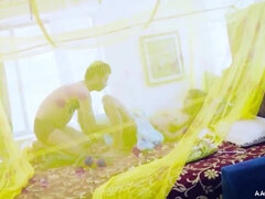 Большие сиськи, Грудастые, Индианки, Милф, Натуральные сиськи, Сиськи