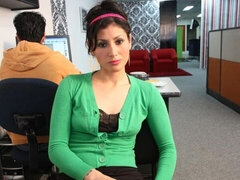 18 jaar, Grote kont, Grote lul, Pijpbeurt, Bruinharig, Natuurlijke tieten, Tiener, Tieten likken