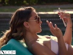 Минет, Смазливые, Член, Сперма на лице, Огромные размеры, Наездница, Бритые, Сиськи