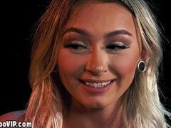 Dildo, Familie, Lecken, Dürr, Strapon, Taboo, Titten, Spielzeuge