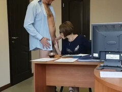 Verga grande, Rubia, Semen en la boca, Corridas, Gafas, Tacones, Casero, Secretaria