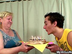 Schönheit, Grosse titten, Blondine, Geile alte tussi, Reif, Mutti, Realität, Stiefmutter