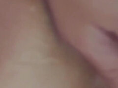 Gros cul, Grosse bite, Brunette brune, Masturbation, Orgasme, Orgie, Plan cul à trois, Mouillée