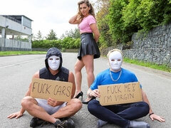 Grosser schwanz, Blasen, Auto, Reif, Natürlichen titten, Im freien, Jungendliche (18+), Titten