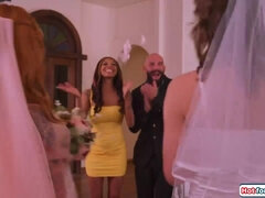 In den arsch, Grosse titten, Braut, Kehlenfick, Schwarz, Transfrau, Strapon, Flotter dreier