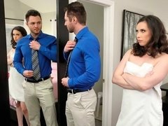 Grosse bite, Gros seins, Noire, Sucer une bite, Brunette brune, Interracial, Seins naturels, Rasée