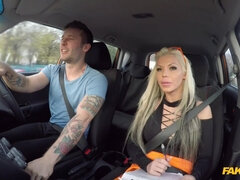 Cul, Blonde, Brunette brune, Plantureuse, Queue, Européenne, Mère que j'aimerais baiser, De plein air