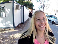 Blonde, Sucer une bite, Branlette thaïlandaise, Énorme, De plein air, Jarretelles, Nénés, Train