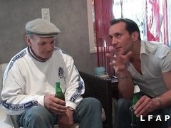 Arabisch, Blasen, Sperma im mund, Spermaladung, Französisch, Grossvater, Hd, Jungendliche (18+)