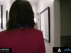 Stellung 69, Hinter den kulissen, Grosser arsch, Grosse titten, Blondine, Braunhaarige, Gesichtssitzen, Pornostars