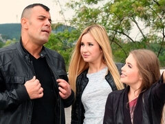 Kont, Pijpbeurt, Groep, Orgie, Strippen, Tiener, Trio, Tieten likken